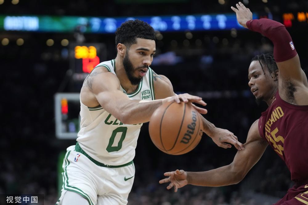 尤文图斯盯 尤文图斯盯